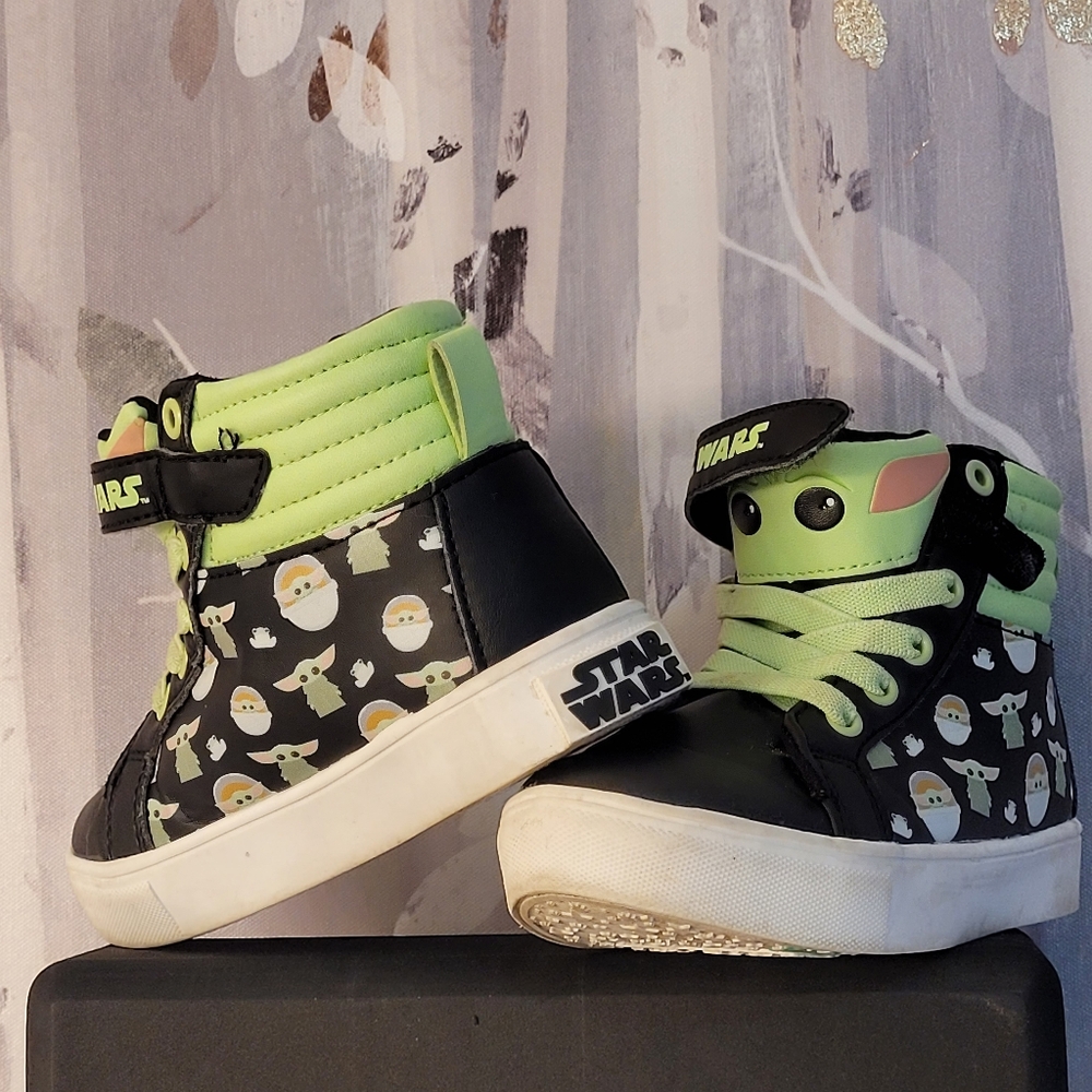 GROGU (The Child) The Mandalorian STAR WARS DISNEY Hi-top Sneakers Kids Size 10 - Picture 3 of 14